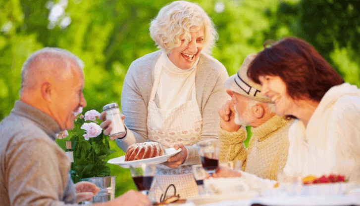 the-elder-have-fun-in-the-garden