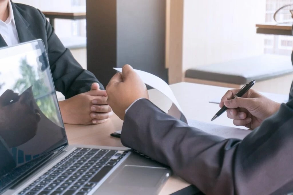 responsibilities-of-HR-consultants