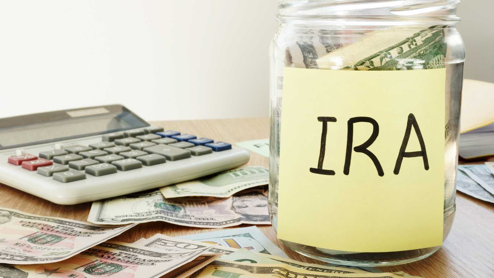 Compare Roth IRA vs Traditional IRA